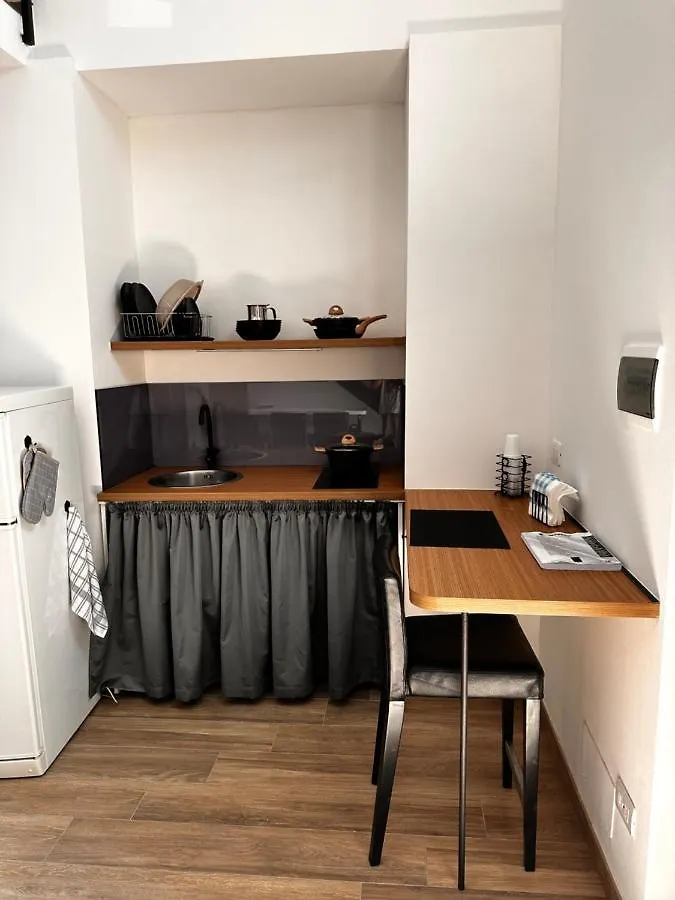 Dimora Elenu Apartment Naples 0*,